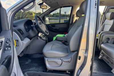 Confortable and privaste transportación from puj Airpot - The ride itself: A/C comfort, Wi‑Fi, and luggage help