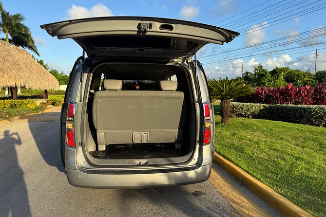 Confortable and privaste transportación from puj Airpot - Who this transfer suits best