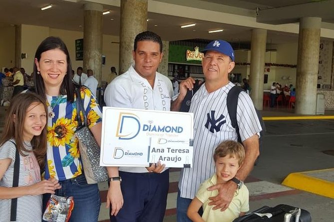 From and to Punta Cana airport(PUJ)<=>All places and hotels in Bávaro Punta Cana - PUJ Pickup: Finding Your Driver Without the Airport Confusion