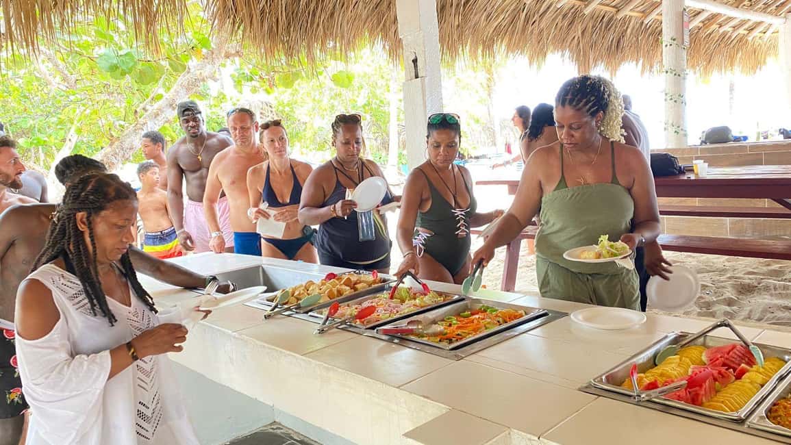 From Punta Cana or Bayahibe: Catalina Island with Snorkeling - The boat day: catamaran ride and orientation before you swim