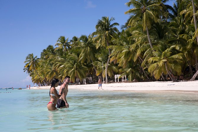 From Punta Cana: Saona Island & Altos de Chavon Day Trip with Lunch and Open Bar - The early 6:30 am start and how the day flows