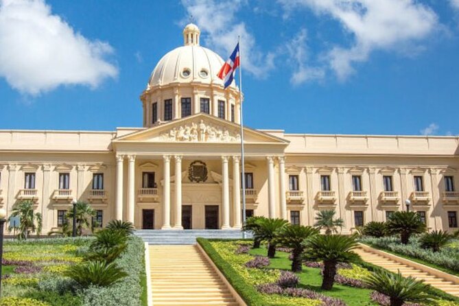 Full Day Santo Domingo City Tour: History of the Caribbean From Punta Cana - Alcázar de Colón: Diego Columbus and the family-home angle