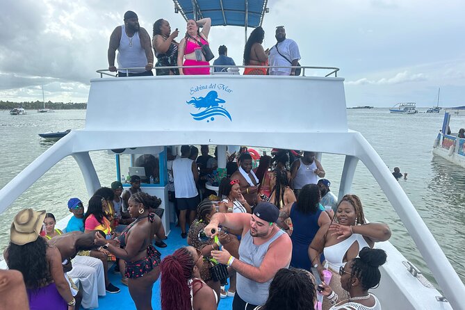 Hip Hop Adult Only Party Boat with Unlimited drinks & Sandba stop - Key Points Before You Go