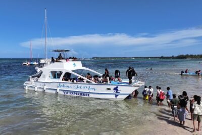 Hip-Hop Party Boat with Dj Live Adults Only and Unlimited Drinks - The coral reef snorkeling stop: what you’ll actually get