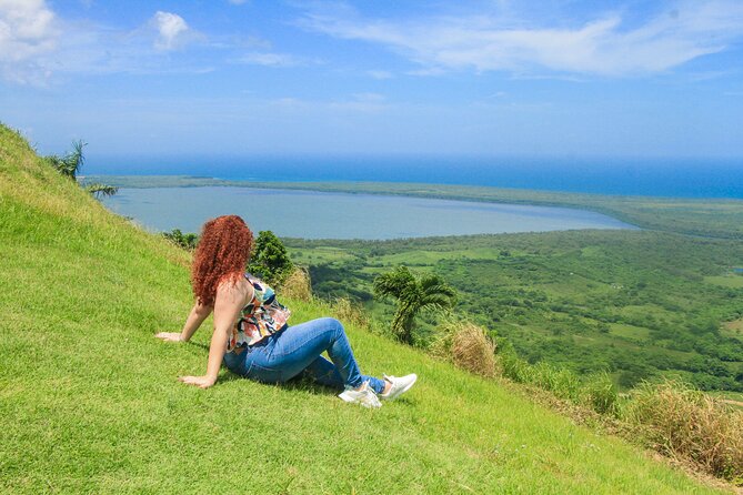 Montaña Redonda View 360 All Inclusive - The summit fun: giant swings, floating hammocks, and free roaming