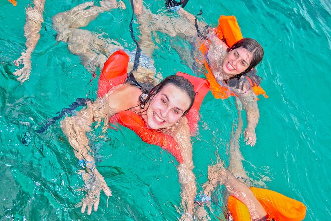 Party boat, Snorkeling, Sand-bar open bar in Bávaro Beach - Snorkeling equipment included: how to get better reef viewing without extra stress