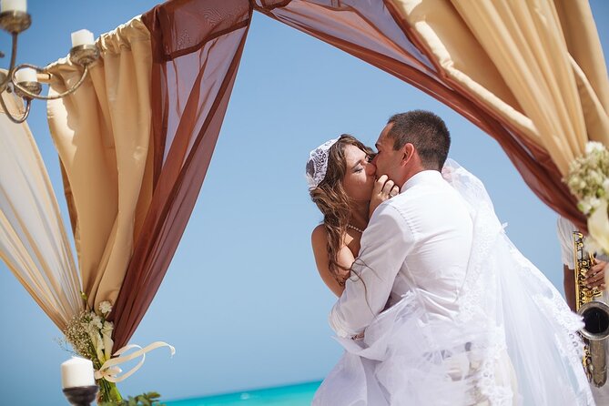 Photographer in Punta Cana, professional photo shoot - How the roughly 2-hour experience usually plays out