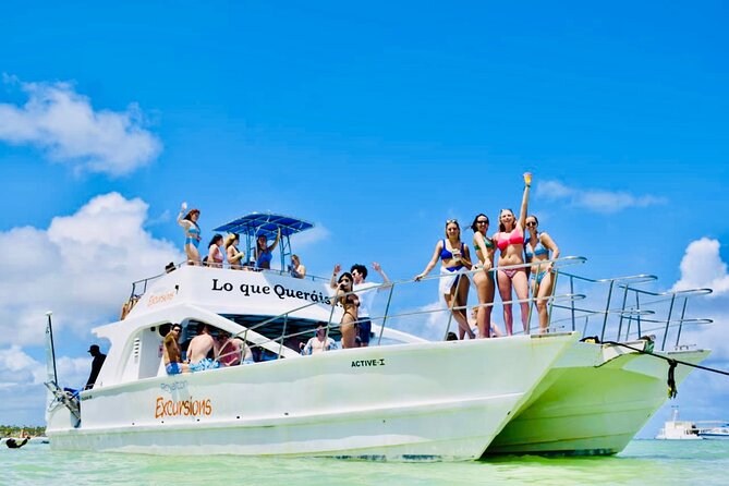 Private Catamaran Cruise with Slide & unlimited drinks - Natural pool anchoring: shallow swim time and a reality check on the vibe