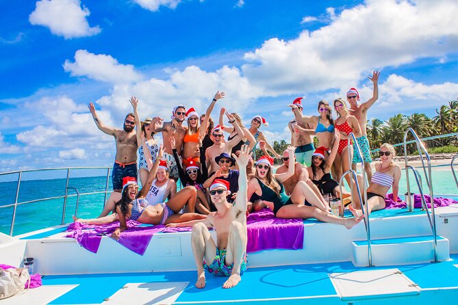 Private Luxury Party Boat with Slide - What to pack and how to keep the day smooth