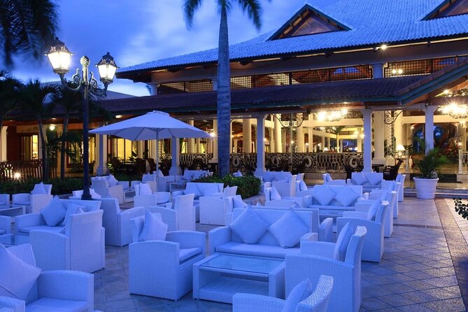 Private Transfer Punta Cana Airport to or from Bahia Principe Bavaro - The meet-and-greet at PUJ: your driver finds you first