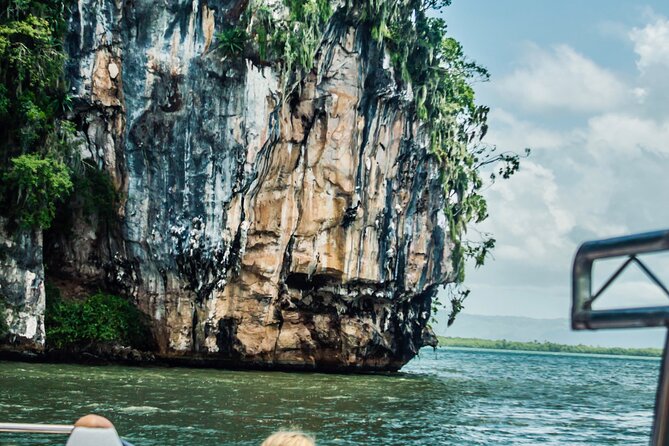 Punta Cana 3in1 Adventure: Los Haitises Park, Waterfall & Montaña - Food and drinks: what’s included (and what to expect)