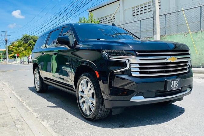 “Punta Cana Airport Taxis | Private Transfers & Shuttle Services” - First Contact at Punta Cana Airport: Clear Signs, English Support
