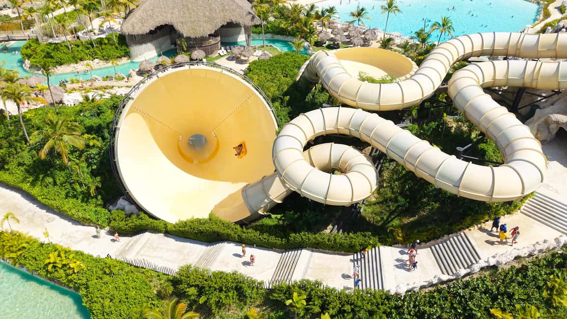 Punta Cana: El Dorado Water Park Entry with Hotel Transfers - Lazy River, Wave Pool, and Thermal Baths: Match Your Mood