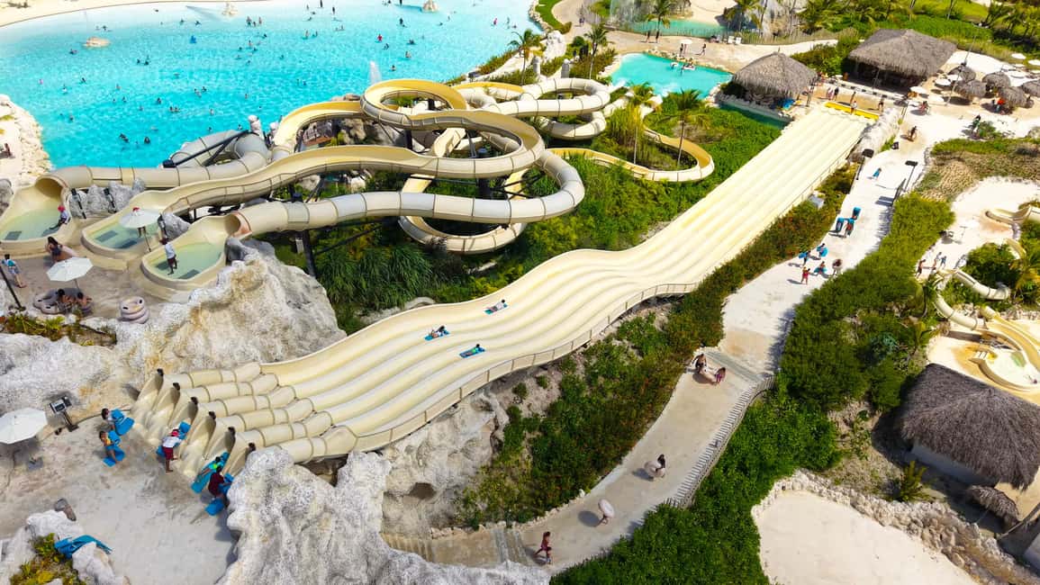 Punta Cana: El Dorado Water Park Entry with Hotel Transfers - Food and Drinks: Good Inside the Park, Expect Higher Prices