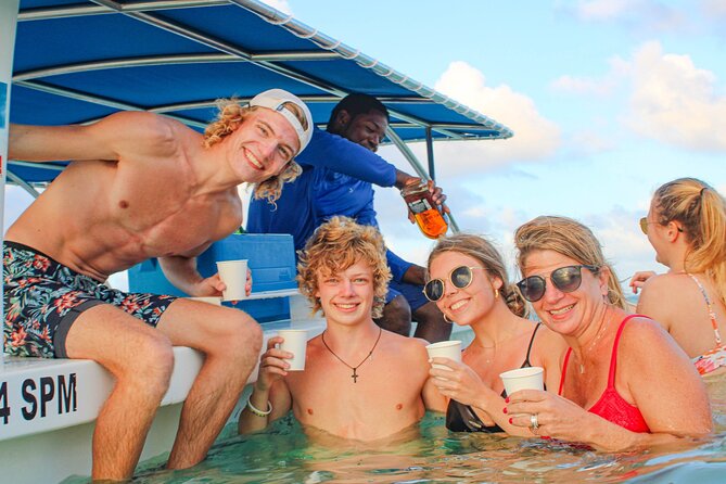 Punta Cana Exclusive Adults-Only Snorkel with Food and Drinks - Floating Kitchen Lunch: Seafood and Grilled Plates That Actually Taste Fresh