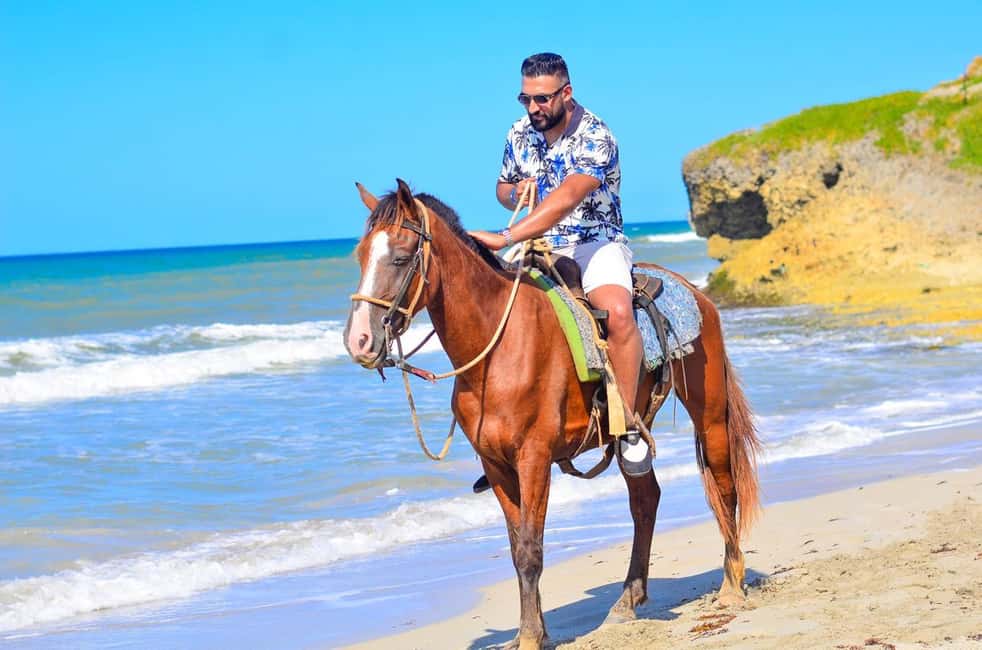 Punta Cana: Macao Beach & Forest Horseback Riding Tour - Guides, Horses, and the Photo Factor