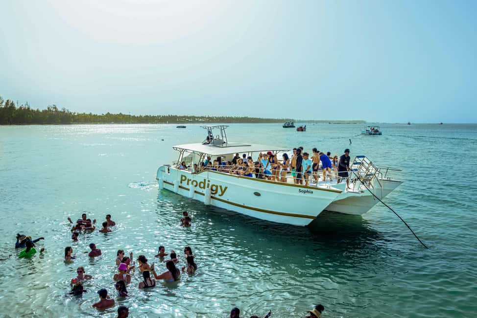 Punta Cana Party Boat (Adults only) - Snacks, Fruits, and Small On-Board Perks You’ll Feel More Than You Think