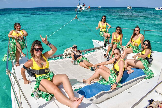 Punta Cana Party Boat (Only Adult) - Music and entertainment: how loud is too loud?