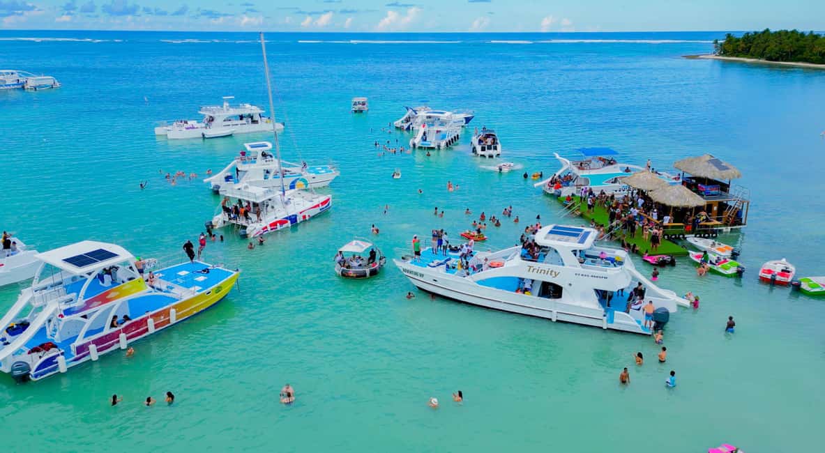 Punta Cana: Party Boat with Snorkeling, Open Bar And Hip Hop - Hip Hop on the Water Meets Real Reef Time