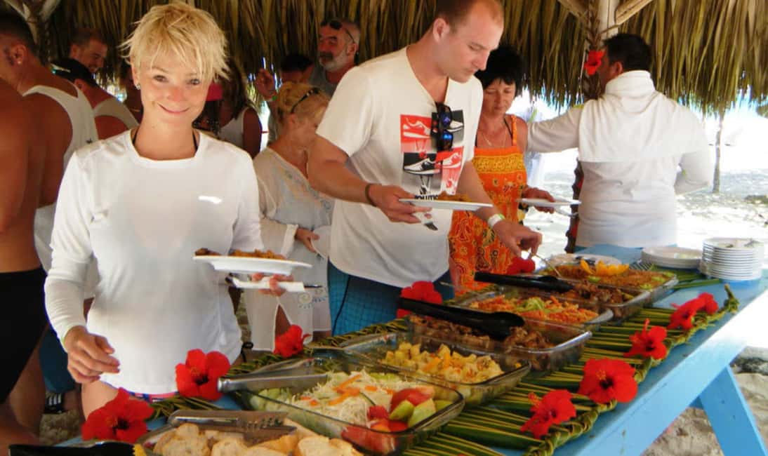 Punta Cana: Saona Island Tour with Lunch and Drinks - Saona Island free time: what 2 hours 45 minutes can really do