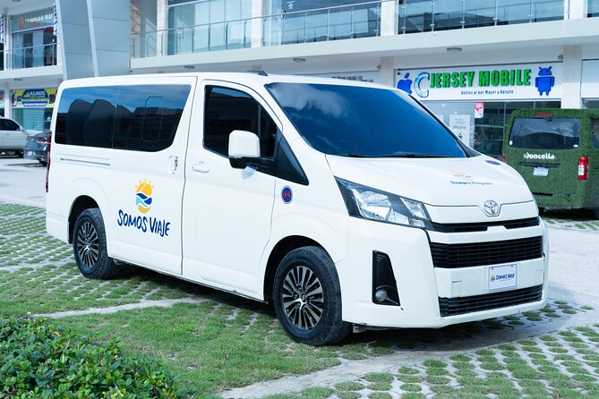 Round Trip Top-Rated Punta Cana Airport Transfer to your Hotel - A smoother Punta Cana arrival starts at the pickup desk
