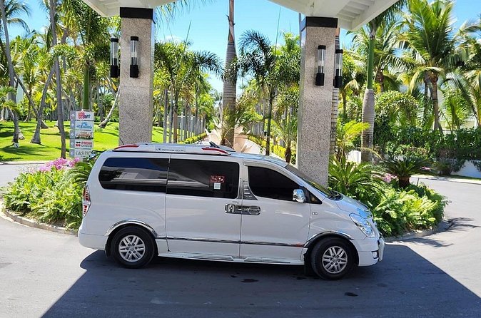 Santo Domingo Airport and Lopesan Costa Bavaro Private Transfer - Who This Transfer Fits Best (and Who Might Rethink It)