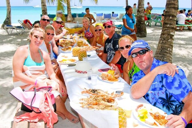Saona Island Catamaran Adventure with Free Food and Transportation - Isla Saona Beach Time: 3 Hours 30 Minutes of Sand and Swim