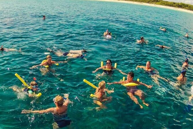 Saona Island Catamaran Adventure with Free Food and Transportation - Food and Drinks: What You’ll Actually Eat and Sip