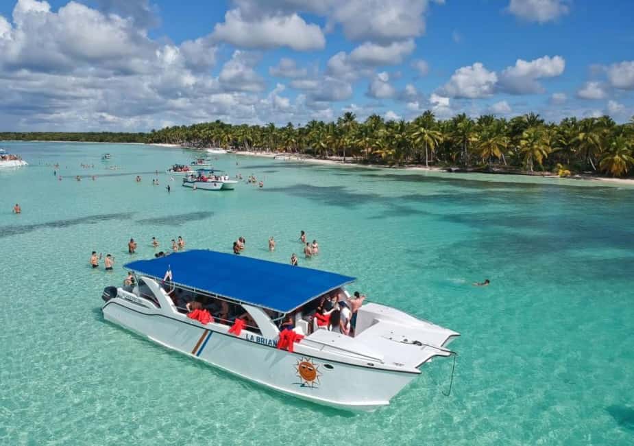 Saona Island: Catamaran/Speedboat Tour to a Dream Beach - Saona Island From Bayahibe: Why This Tour Works