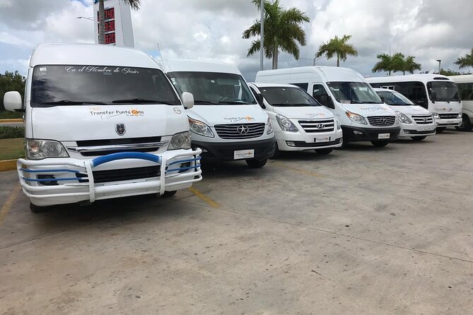 Transfers of 1-6 people Punta Cana area - Private Transfer for 1 to 6 People (10–15 Minutes)