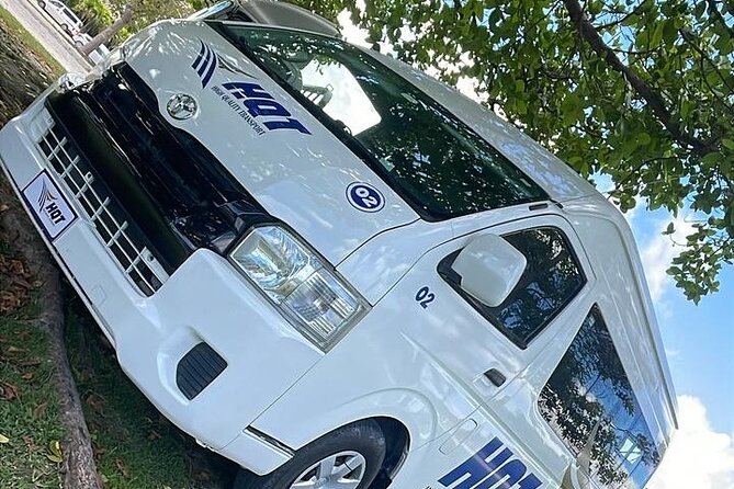 VIP Private Round-Trip Transfer from Punta Cana Airport - Getting In and Out: Signs, Short Walks, and Comfort Needs